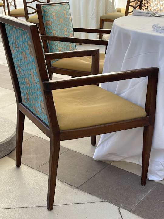 Gastro Al Habtoor Polo Resort