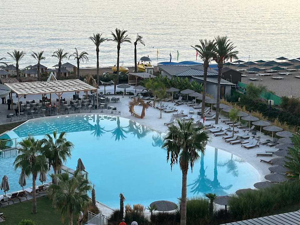 Pool Lago Hotel