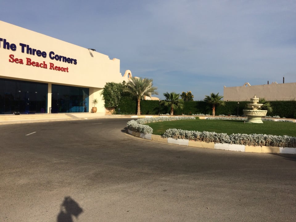 Außenansicht Three Corners Sea Beach Resort