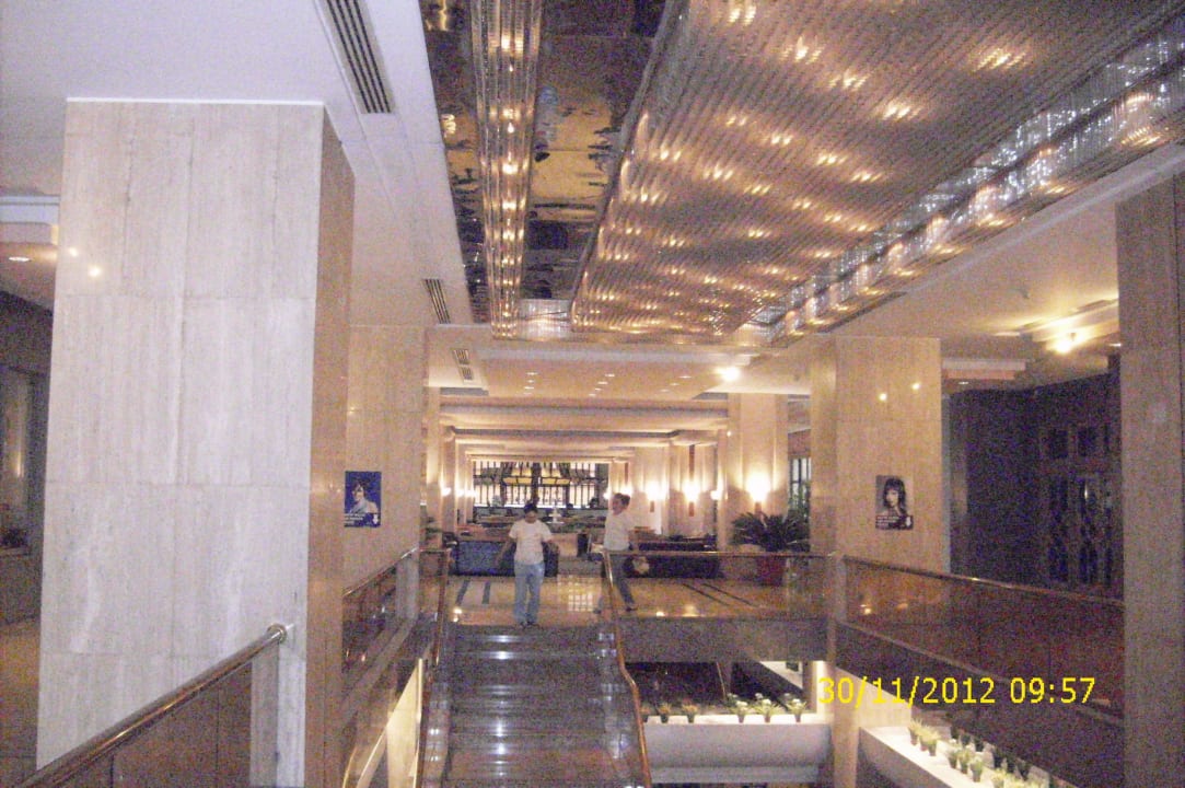 Blick von der Lobby zur Bar Hotel Özkaymak Falez