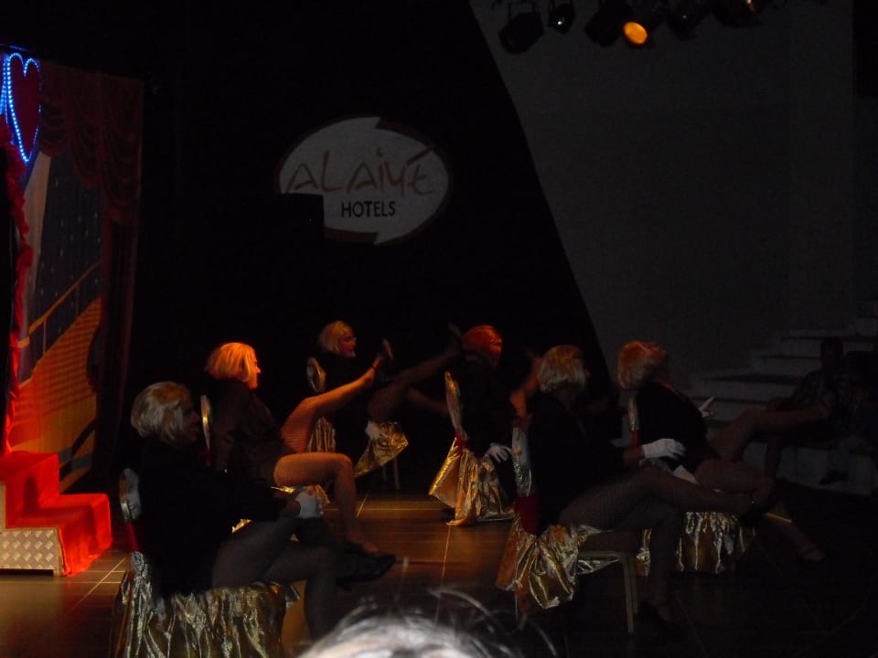 Travestieshow Alaiye Resort & Spa