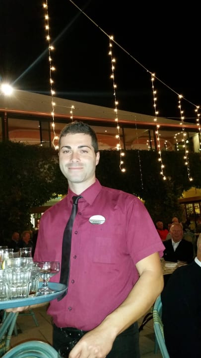 Auch ein fleißiger wie freundlicher Angestellter Aldiana Club Rocca Nettuno Calabria