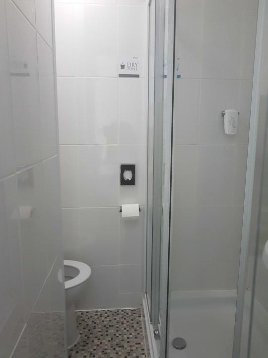 Zimmer Hotel Berjaya Eden Park