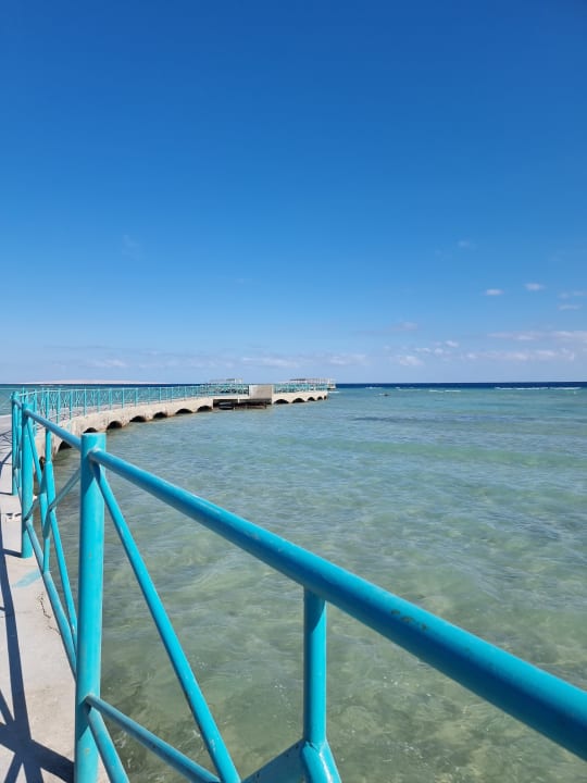 Strand Hotel Titanic Palace