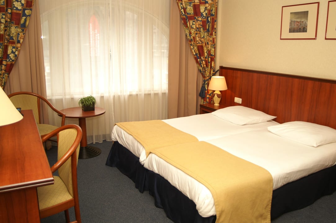 Superior twin room Hotel Die Port van Cleve