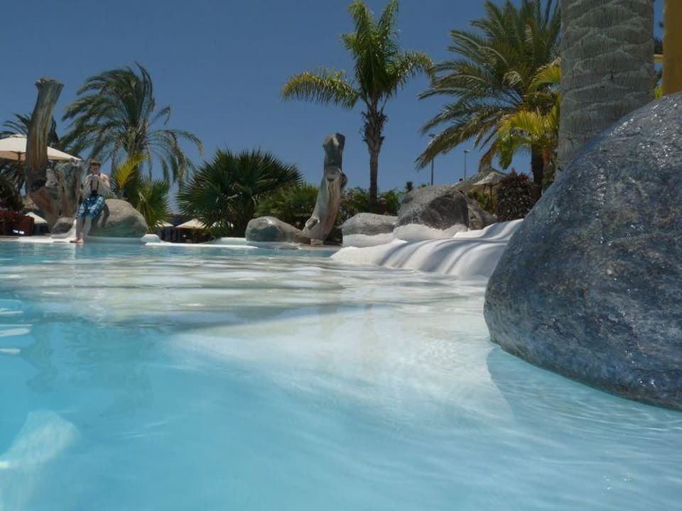 Poolanlage Corallium Beach by Lopesan Hotels - Adults only