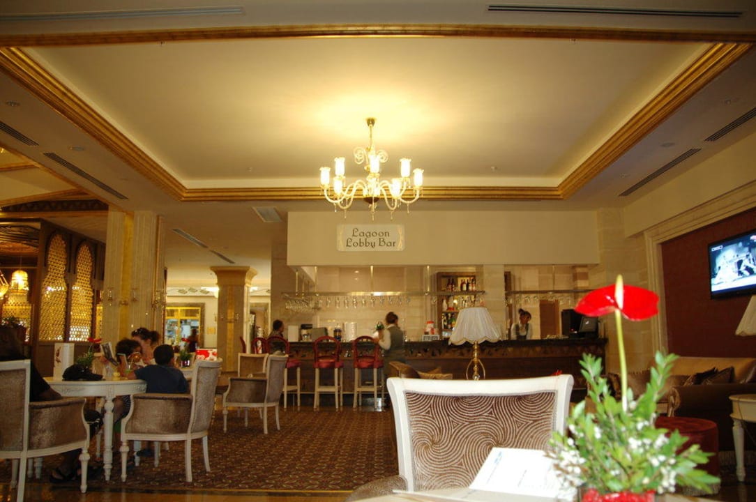 Lagoon bar Diamond Excellence Resort & Spa