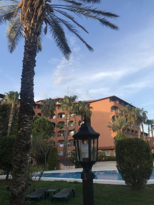 Pool Club Turtas Beach Hotel