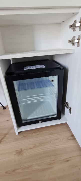 Zimmer Canary Garden Club