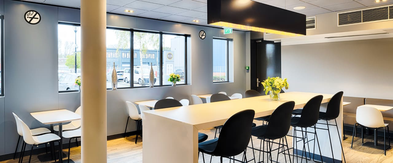 Lobby B&B Hotel Amsterdam-Zaandam