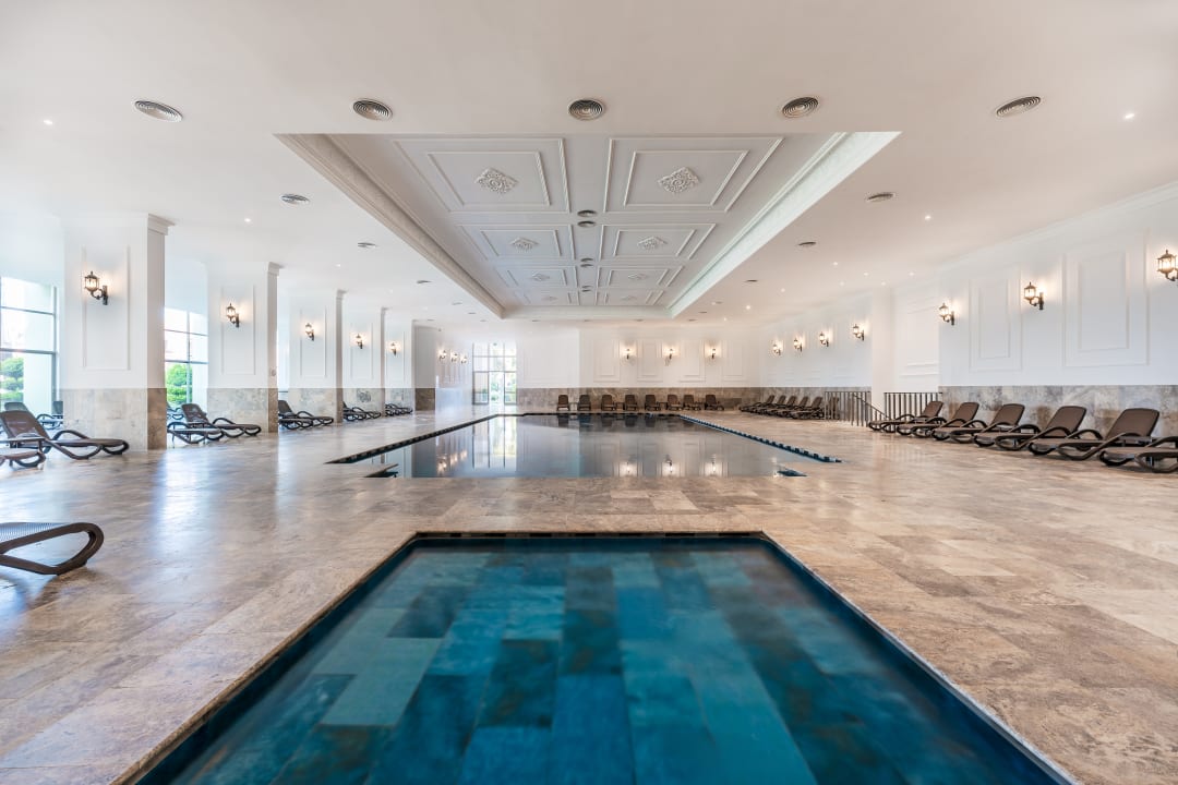 Pool Adora Hotel & Resort