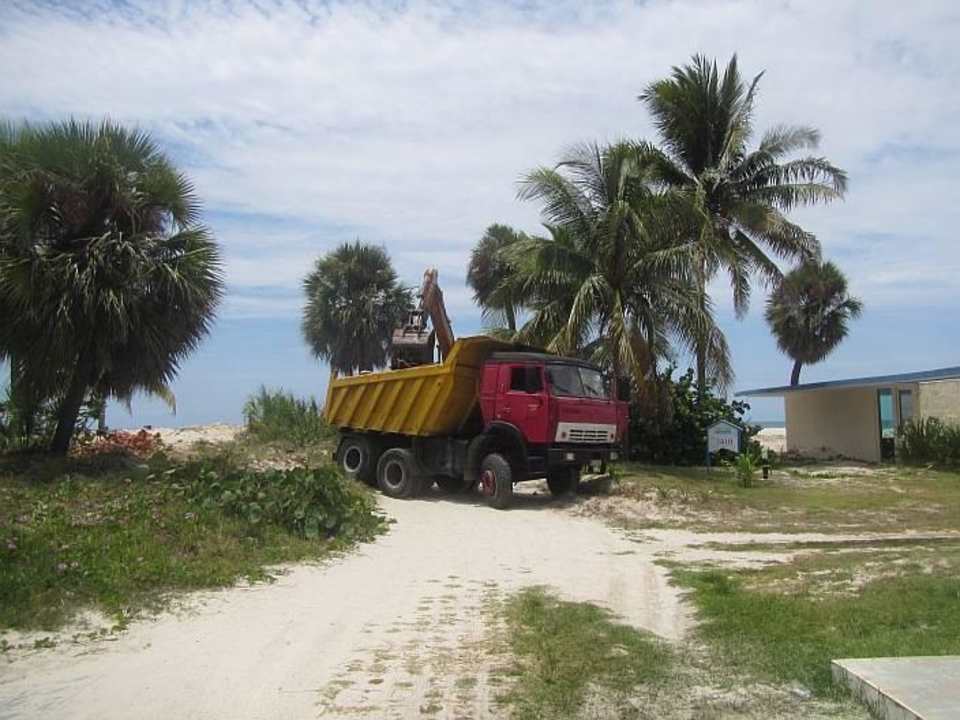 Bauarbeiten am Hotel-Strand Hotel Villa Cuba