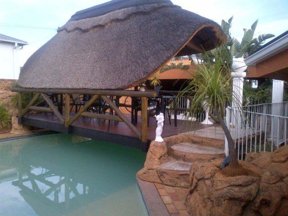 Lapa and Swimming pool Gute Nacht Guest House