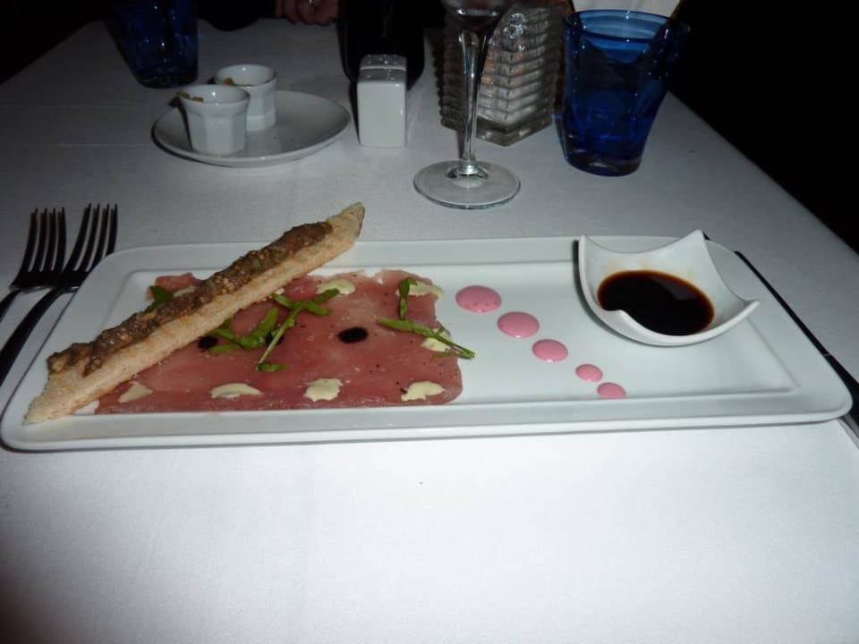 Thunfisch Carpaccio im Abalone LUX* Grand Gaube Resort & Villas
