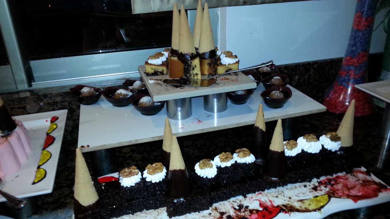 Heerlijk zoet gebak Side Mare Resort & Spa