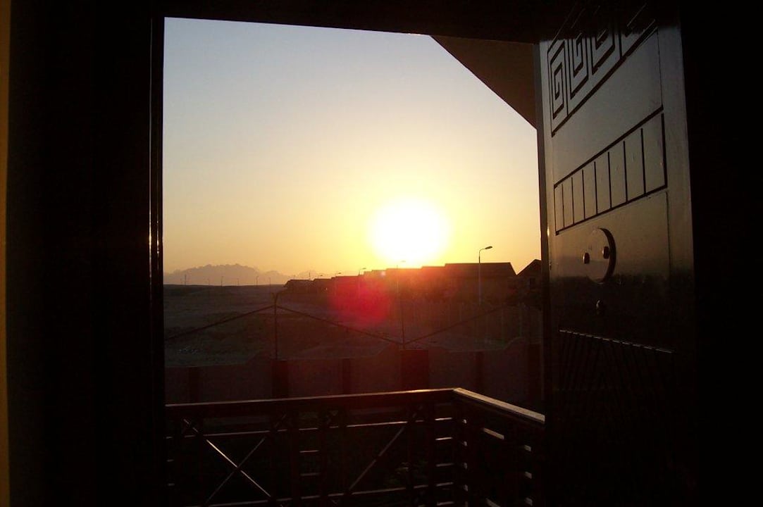 Sonnenuntergang aus dem Zimmer Pickalbatros Jungle Aqua Park Resort - Neverland Hurghada