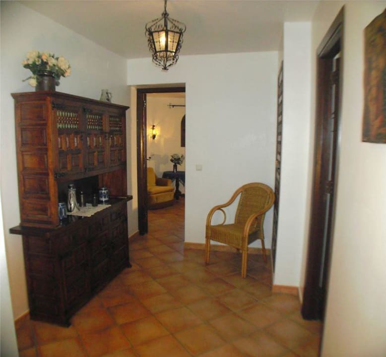 Diele zu den Schlafräumen El Refugio Villa Rosa