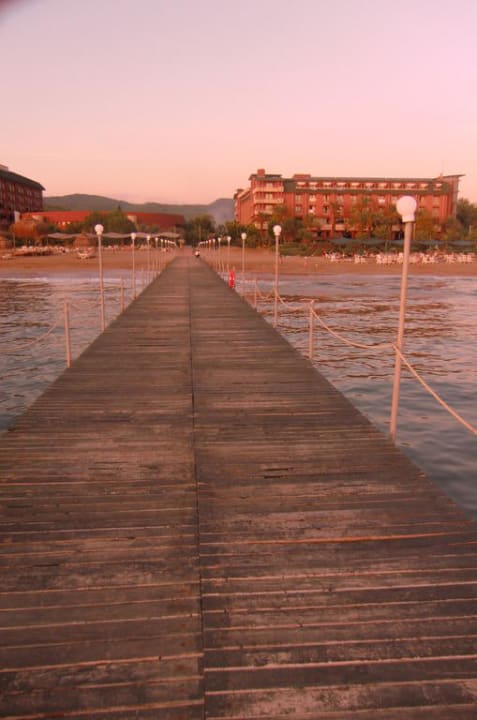 Plaza AQI Pegasos Resort