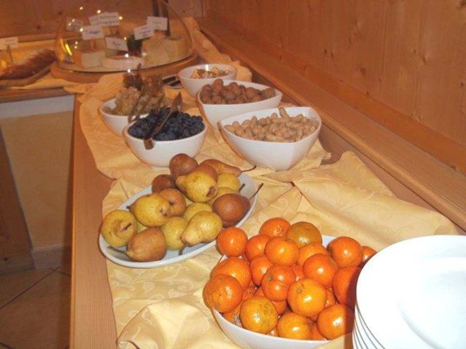 Nachspeisenbüffet  Alphotel Tyrol