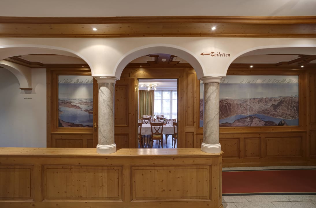 Eingang zum Saal Hotel Weisses Rössli