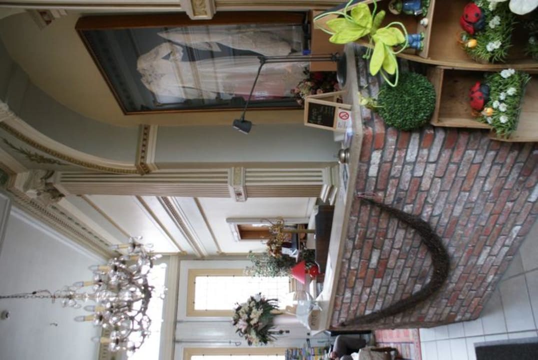 Rezeption Hotel Asiris