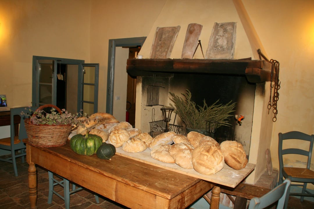 Frisch gebackenes Brot Agriturismo Podere Spedalone