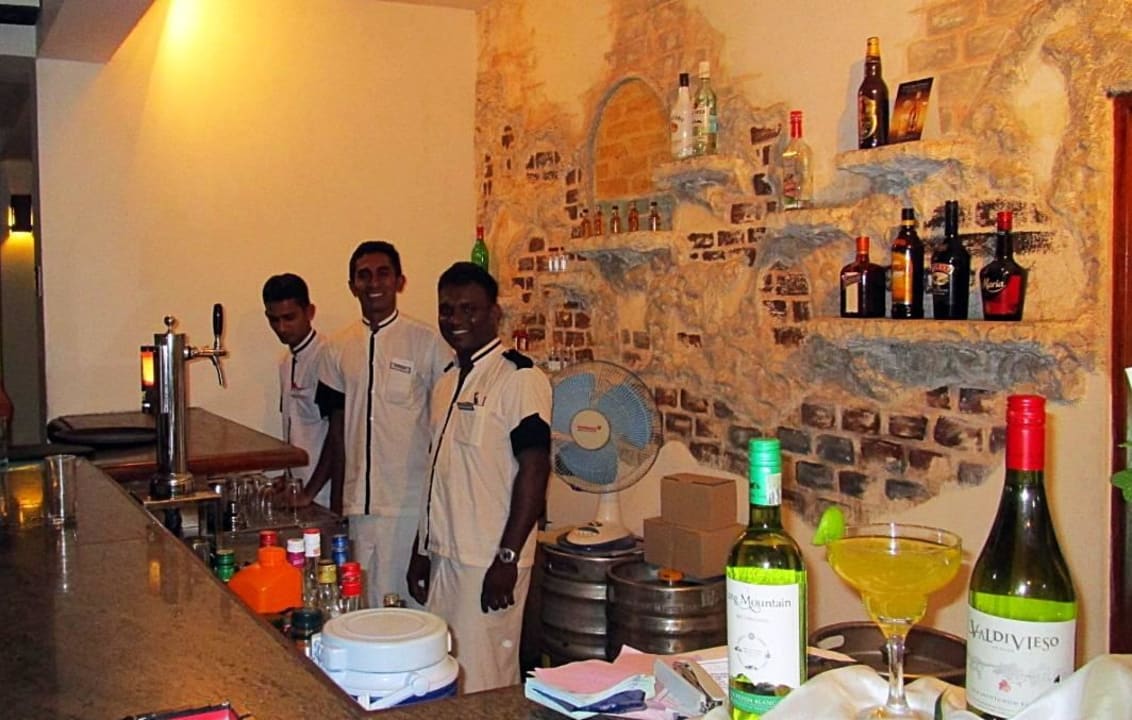 Barcrew Mermaid Hotel & Club