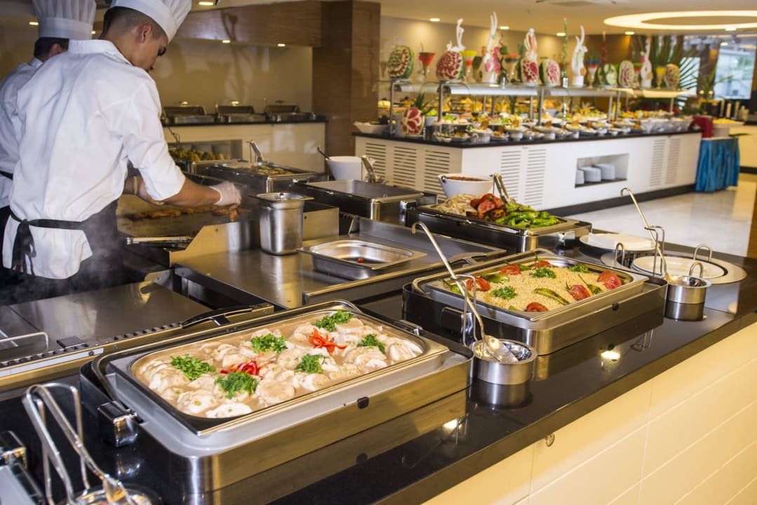 Büffet Palm World Side Resort & Spa