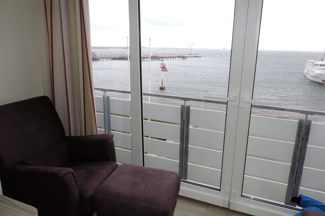 "Direkter Blick Zum Hafen" Hotel Rickmers Insulaner (Helgoland ...