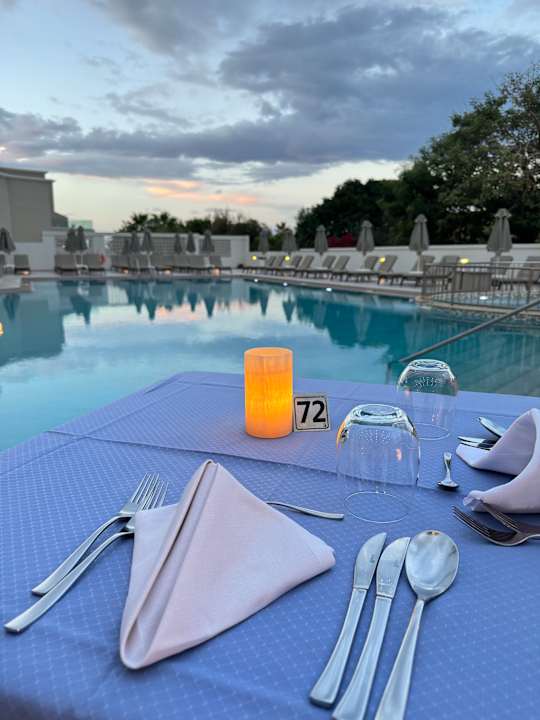 Pool Vantaris Luxury Beach Resort