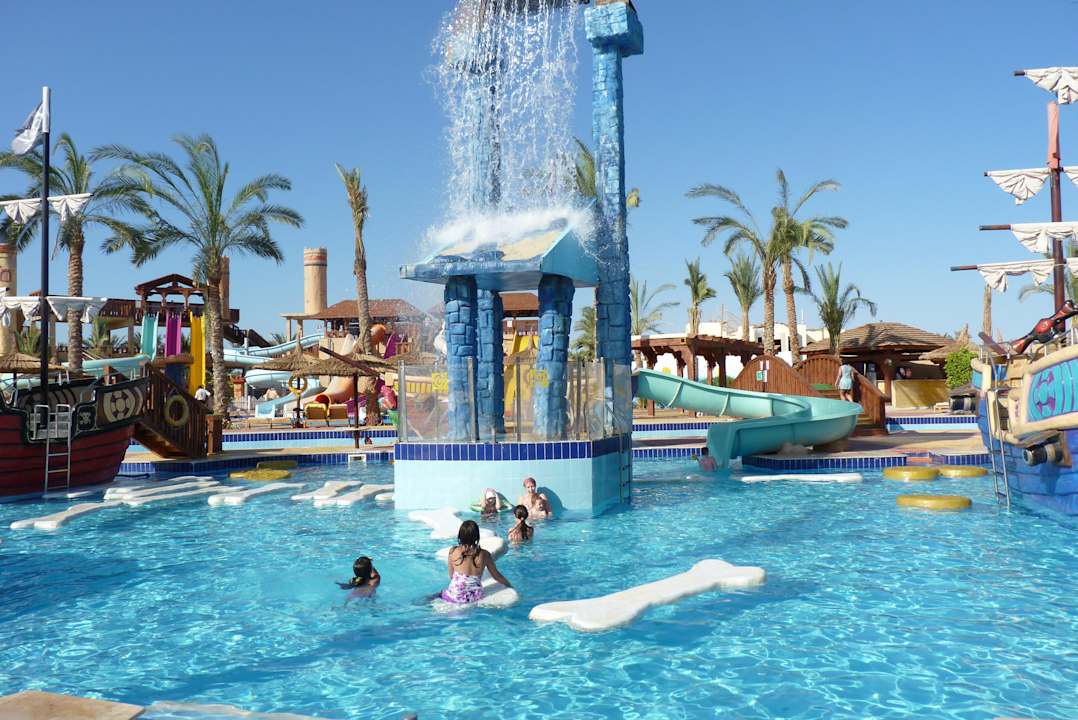 Mini aqua park Sea Beach Edge By Rotana