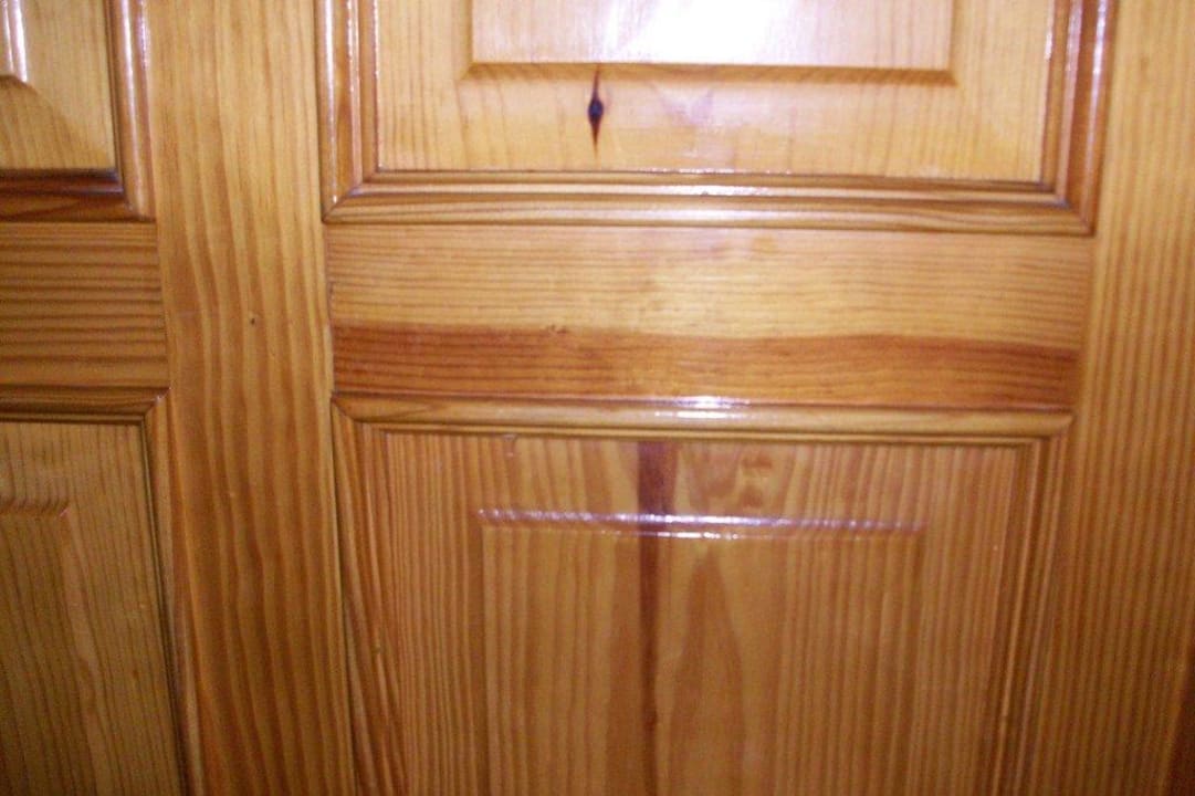 Einer der zwei Türen zum Zimmer Hotel Bahia del Sol