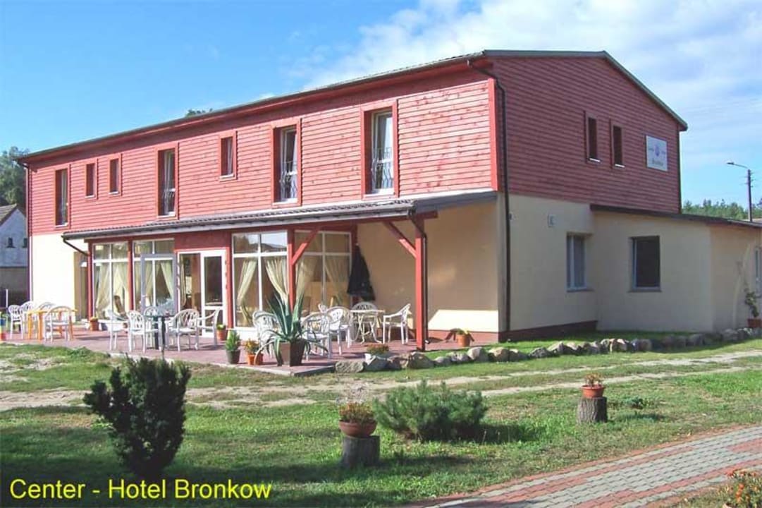 Rückseite des Hotels Center Hotel Bronkow