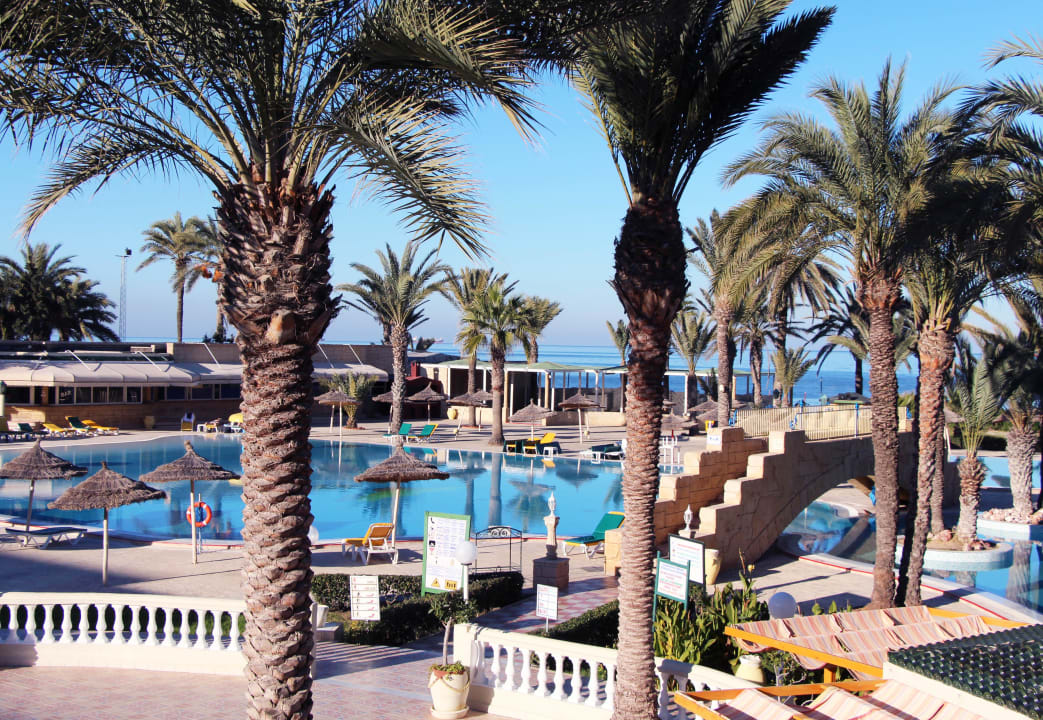 Бассейны. Houda Golf & Beach Club