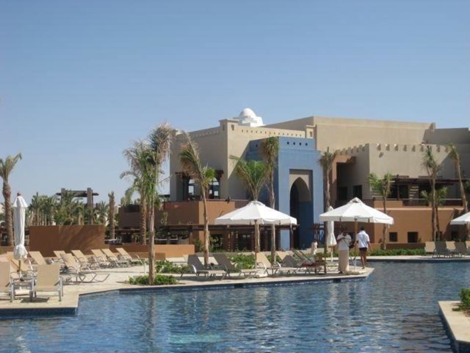 Pool und Hauptgebäude Pickalbatros Sands Hotel - Port Ghalib