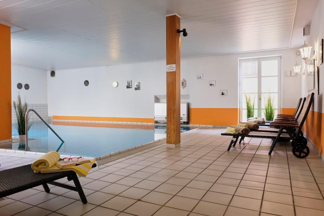 Pool Romantica Hotel Blauer Hecht