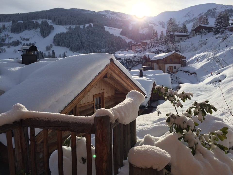 Außenansicht Hüttendorf Maria Alm