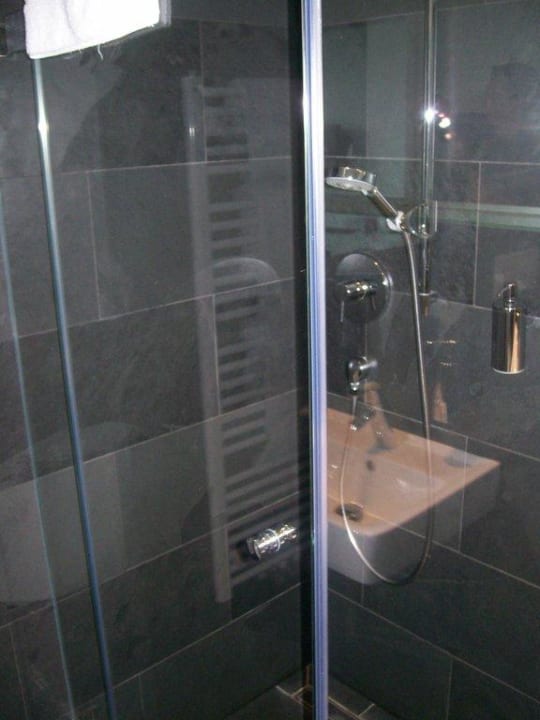 Badezimmer - Dusche Hotel Lindemann's