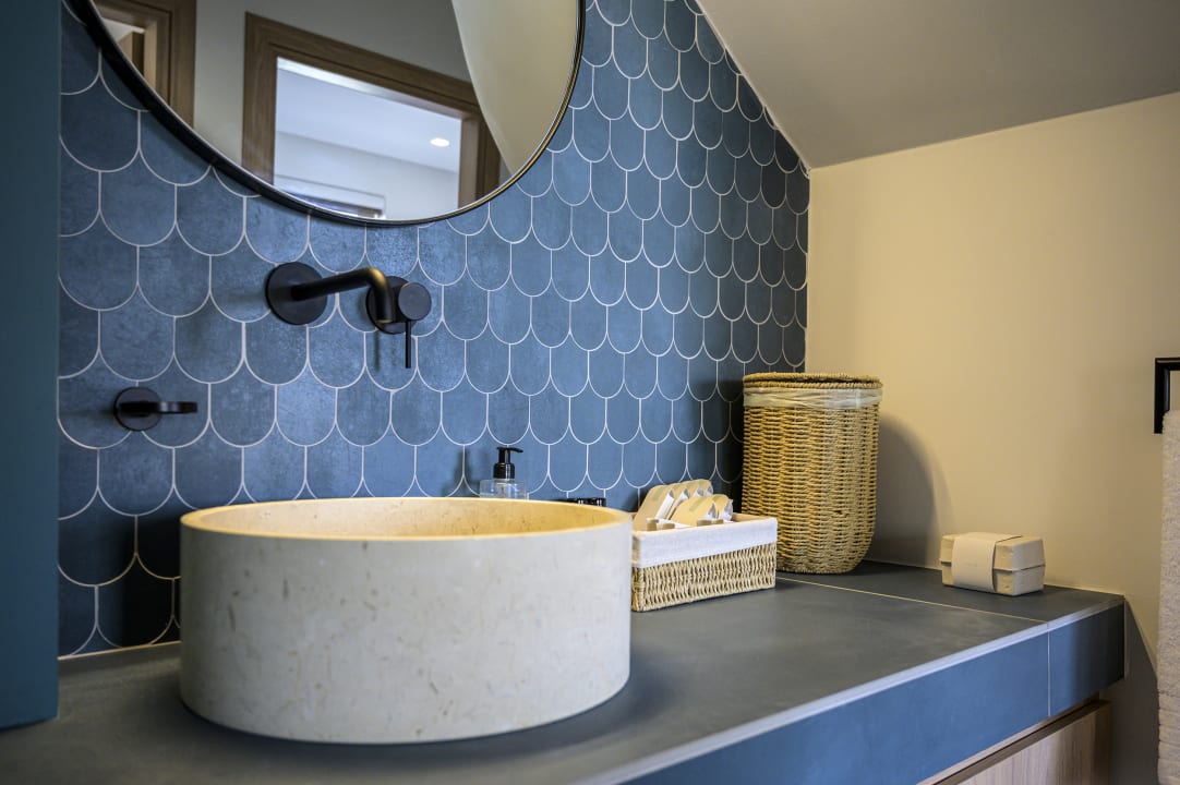 Zimmer TAF Villas Beach Resort with Tesla