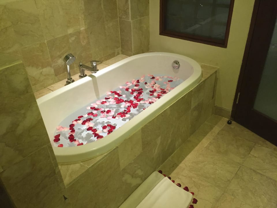 Bei Anreise Ubud Village Hotel