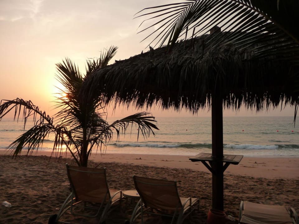 Sonnenaufgang Hotel Le Meridien Al Aqah Beach Resort