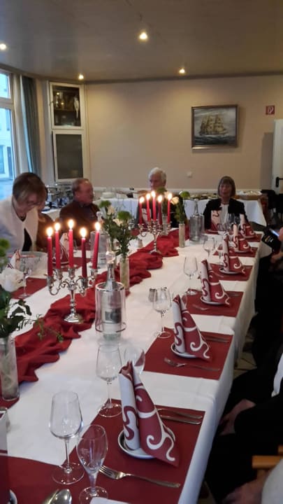 Schöne Deko am Tisch Hotel Hohenzollern