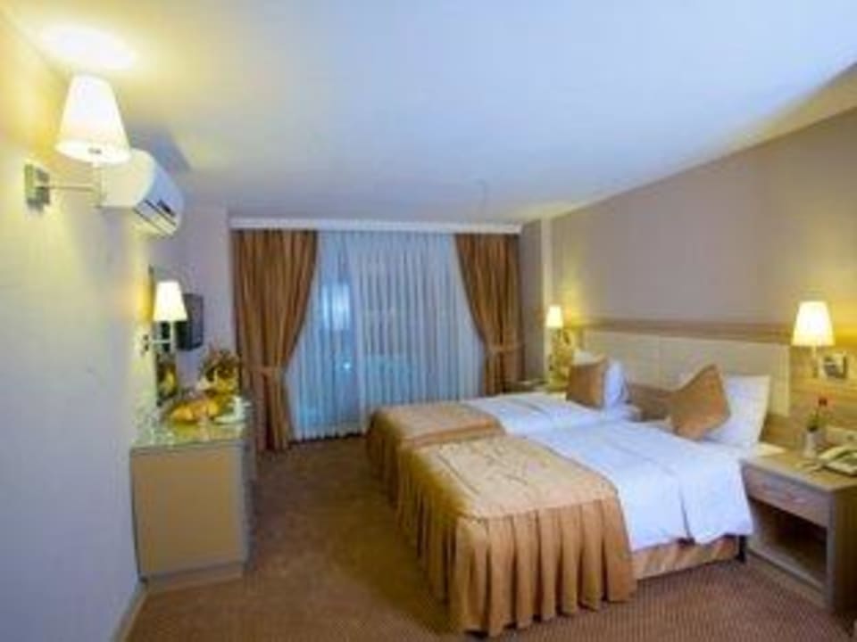 Double Room Hotel Grand Emin