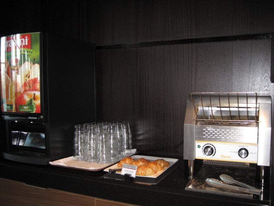 Toaster Van der Valk Hotel Düsseldorf