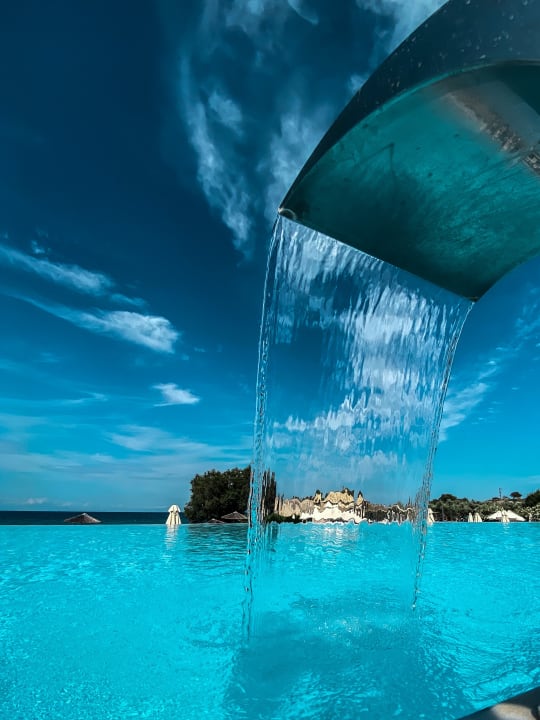 Pool Atlantica Eleon Grand Resort, Tragaki