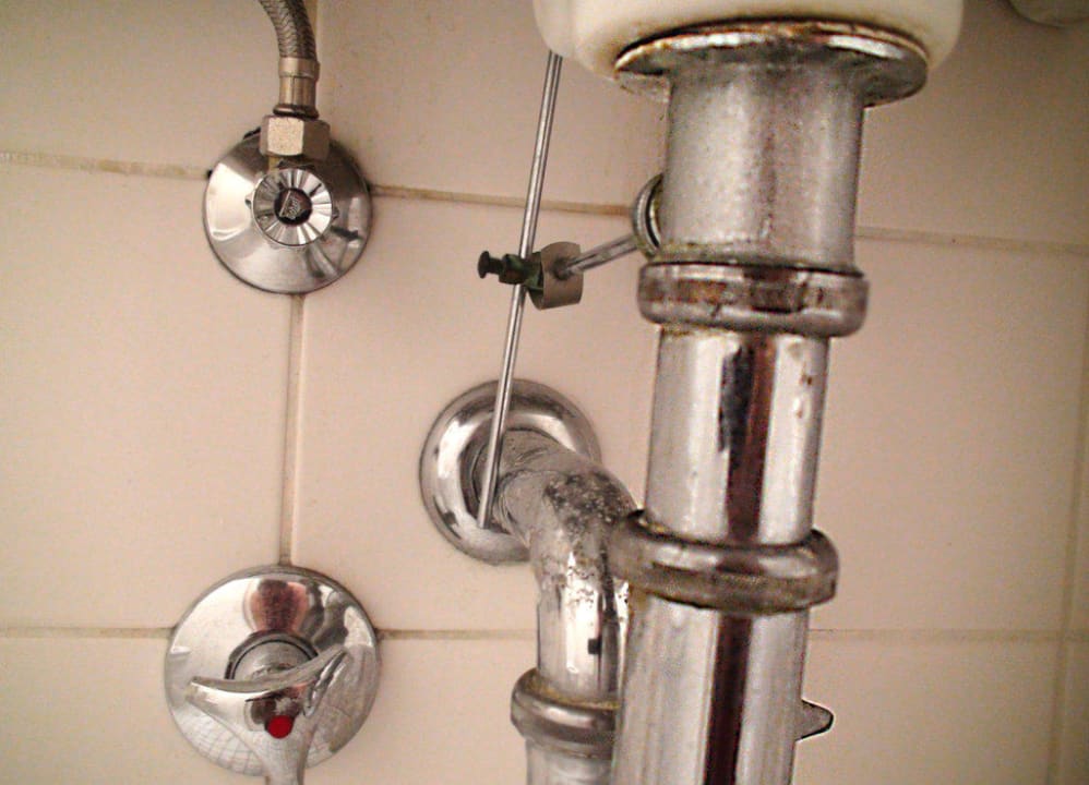 Syphon vom Waschbecken acom Hotel Berlin Kurfürstendamm