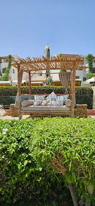 Gartenanlage Fort Arabesque - The West Bay