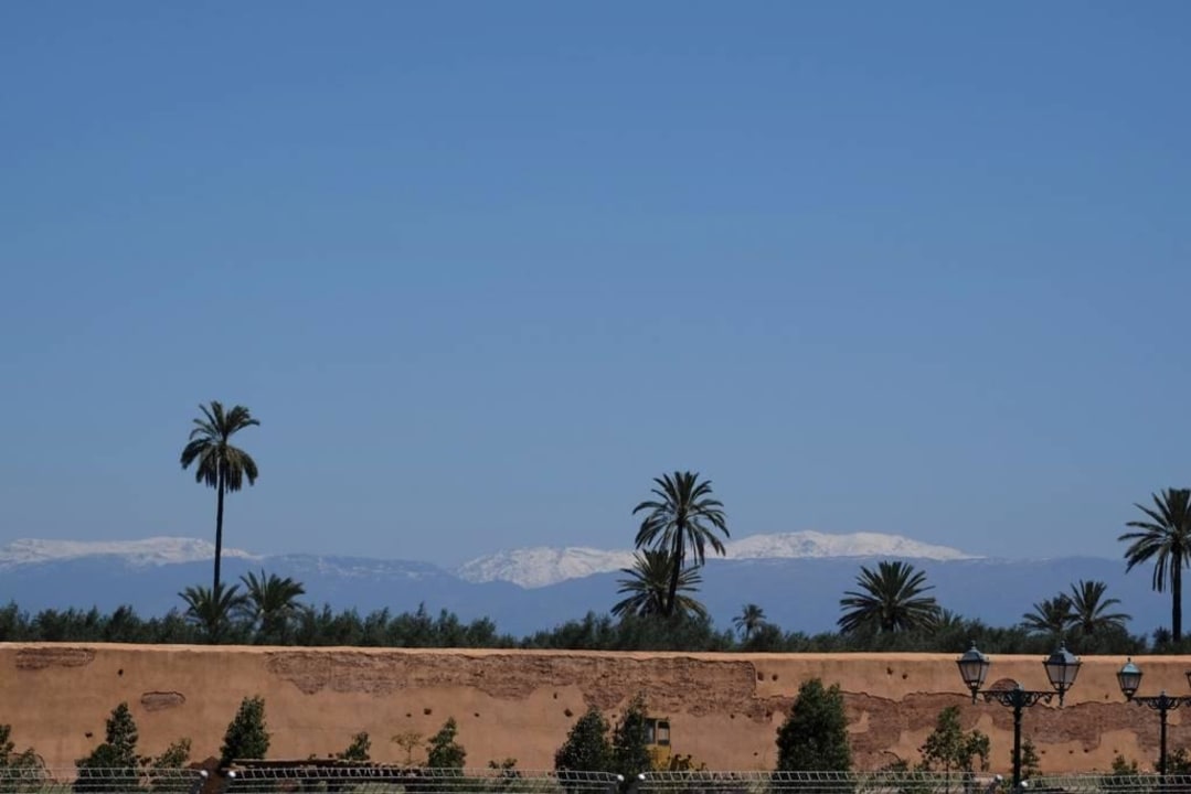 Blick auf das Atlasgebirge vom Balkon Hotel & Spa Zalagh Kasbah