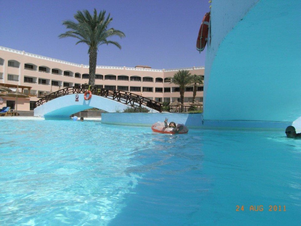 Sicht auf Haupthaus Beach Albatros Resort