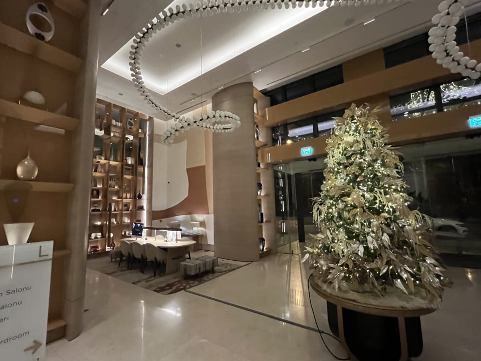 Lobby Hyatt Regency Izmir IstinyePark